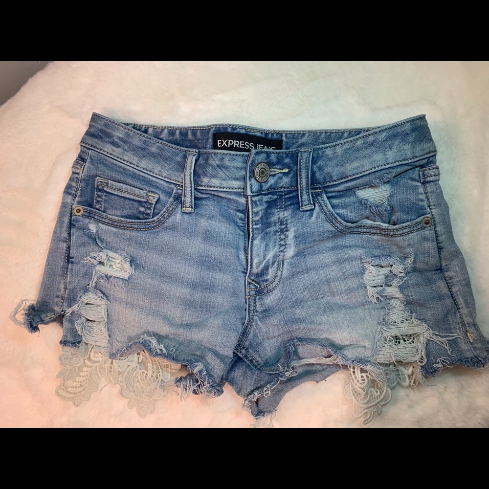 Express Shorts